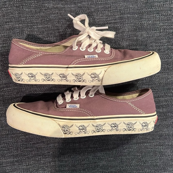 Vans Limited Edition Purple Sneaker with Pirate Sole - Men’s 6.5/ Women’s 8 - Picture 1 of 8